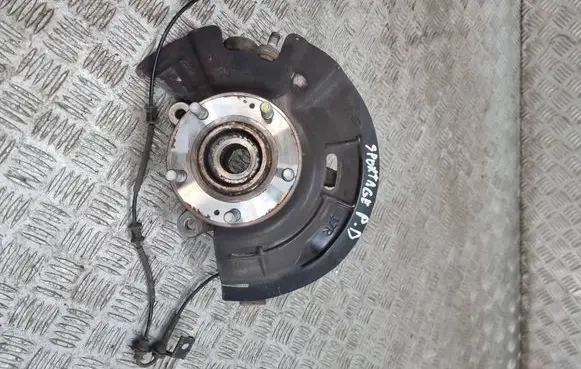 Front wheel hub