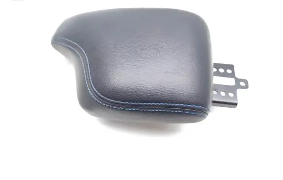 Nissan Leaf II (ZE1) Armrest 