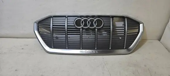 Audi e-tron Front bumper upper radiator grill 4KE853651
