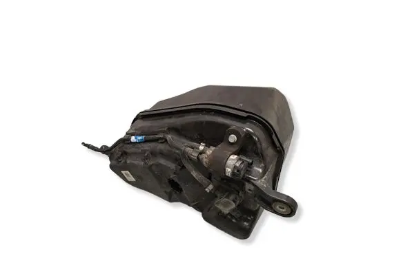 BMW 5 G30 G31 G38 AdBlue liquid reservoir 7381415