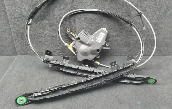 Audi A6 S6 C7 4G Curtain motor 4G9863560A