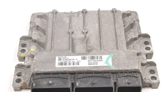 Renault Clio IV Engine control unit/module ECU 237104145R