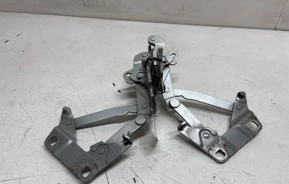 Mercedes-Benz ML W166 Engine bonnet/hood hinges A1668800028