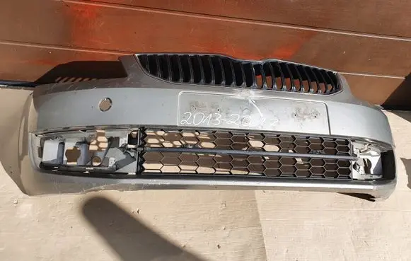 Skoda Octavia Mk3 (5E) Front bumper 5E0807221