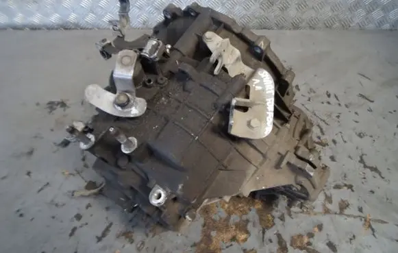 Mitsubishi Colt Manual 6 speed gearbox PMN130193