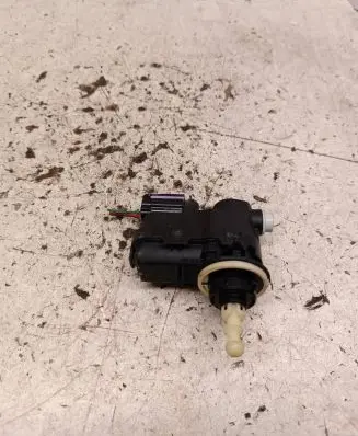 Toyota Yaris Headlight level adjustment motor 92002119