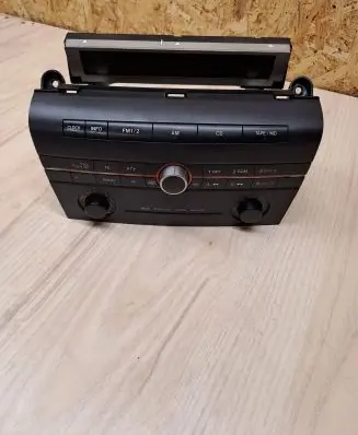 Mazda 3 I Radio/CD/DVD/GPS head unit 14789909