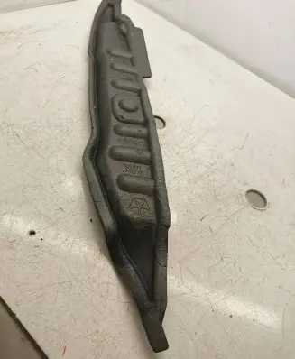 Jeep Grand Cherokee Fender foam support/seal 68046265A