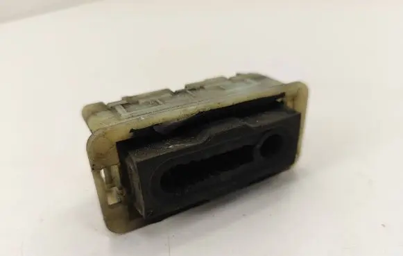 Peugeot 308 Radiator mount bracket 9800613580 98006