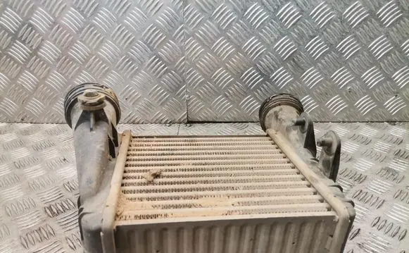 Skoda Superb B5 (3U) Intercooler radiator 3b0145805j