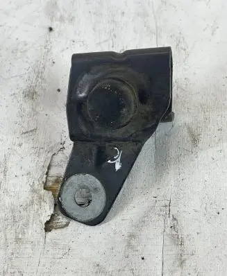 Opel Insignia A Radiator support slam panel bracket 13248768