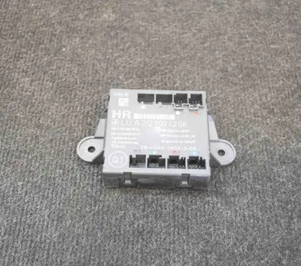 Mercedes-Benz E W212 Door control unit/module A2129004206 A2129020003