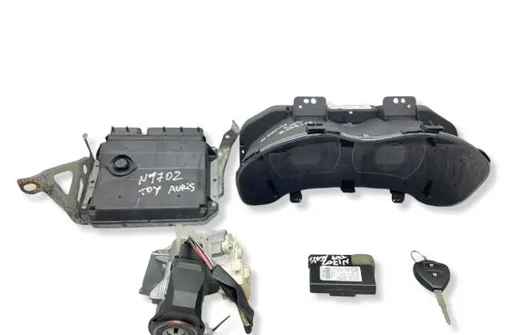 Toyota Auris 150 Engine ECU kit and lock set 8966102T40 MB2753004192