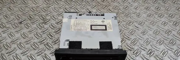 Radio/CD/DVD/GPS head unit