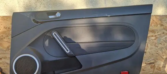 Volkswagen New Beetle Front door card panel trim TD002