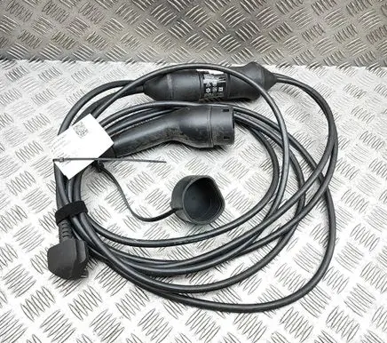 Polestar 2 Electric car charging cable 32257295