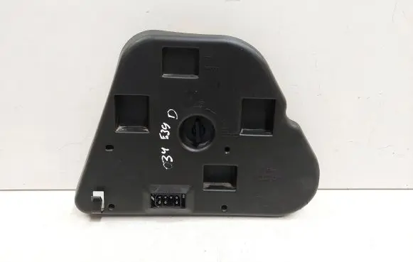 BMW 5 E39 Tail light bulb cover holder 8363566 14603602 14603600