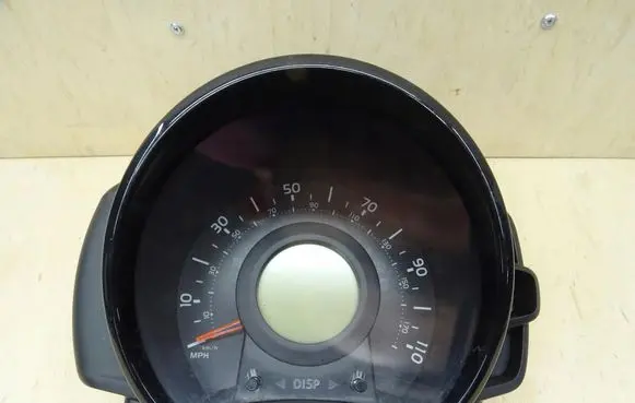 Speedometer (instrument cluster)