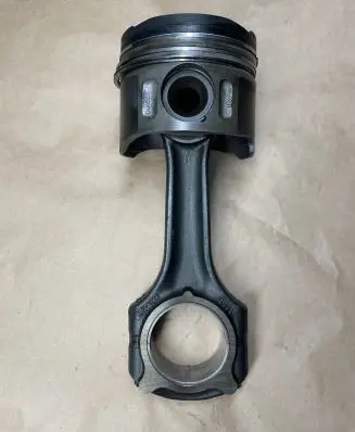 Mercedes-Benz E W210 Piston with connecting rod A6110300517 A6110301417 A6110300320