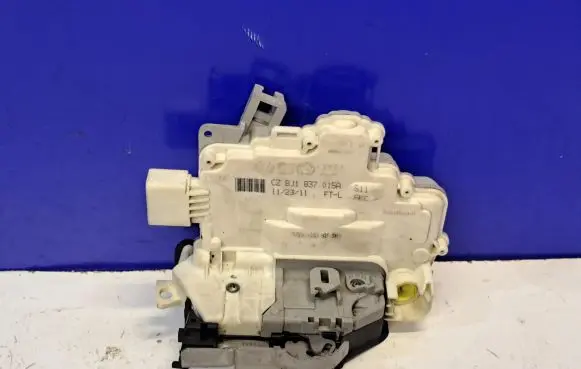 Audi A4 S4 B8 8K Coupe door lock (next to the handle) 8J1837015A