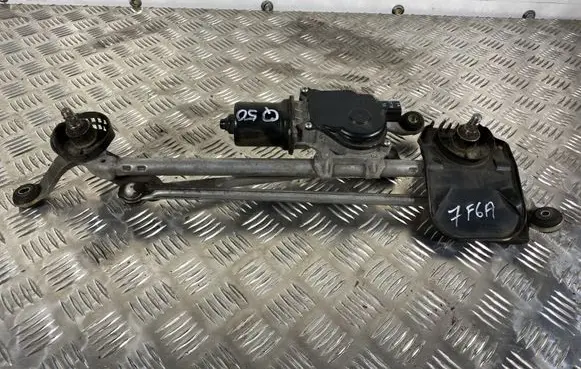 Infiniti Q50 Front wiper linkage and motor 4920C049