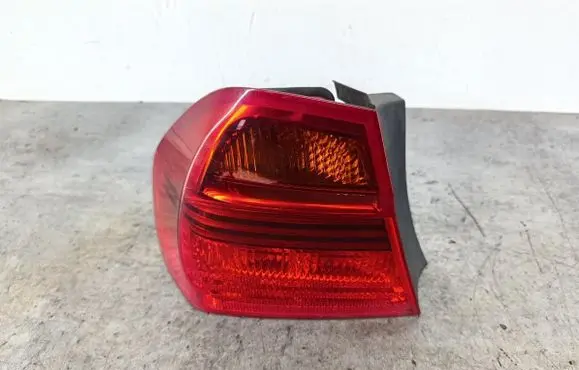 BMW 3 E90 E91 Rear/tail lights 6937457