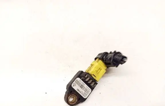 Mitsubishi Outlander Airbag deployment crash/impact sensor 8651A002