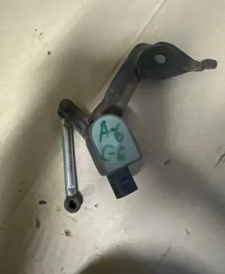 Audi A6 S6 C6 4F Headlight/headlamp level sensor 1T0907503 150307 6PM00873900