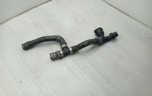 Audi A4 S4 B9 Engine coolant pipe/hose 8W0819334R PXR159527
