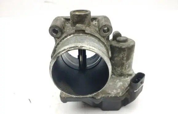 Hyundai i40 Throttle valve 351002A900