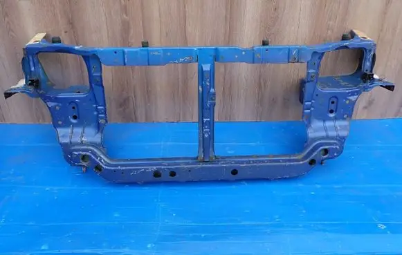 Hyundai Accent Front bodywork piece 