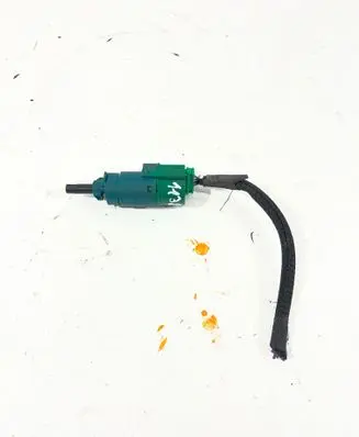 Peugeot 308 Brake pedal sensor switch 9804869480