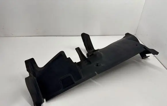 Dodge Charger Intercooler air guide/duct channel 68236462AB