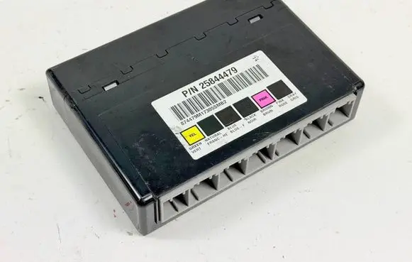 Cadillac Escalade Central body control module 25844479 15263363 15263497