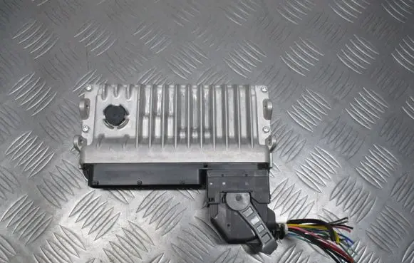 Toyota Yaris Engine control unit/module 896610DC01