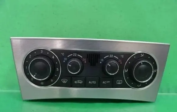 Mercedes-Benz C W203 Climate control unit A2038303085