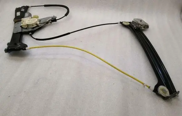 BMW 6 E63 E64 Front door window regulator with motor 7184347