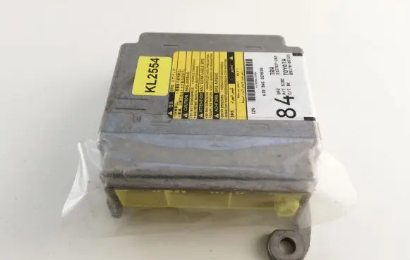 Toyota Avensis T250 Airbag control unit/module 8917005121 KL2554