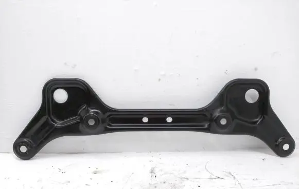 Mercedes-Benz C W204 Steering rack mounting bracket A2046280011