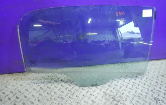 Fiat Punto (199) Front door window glass four-door