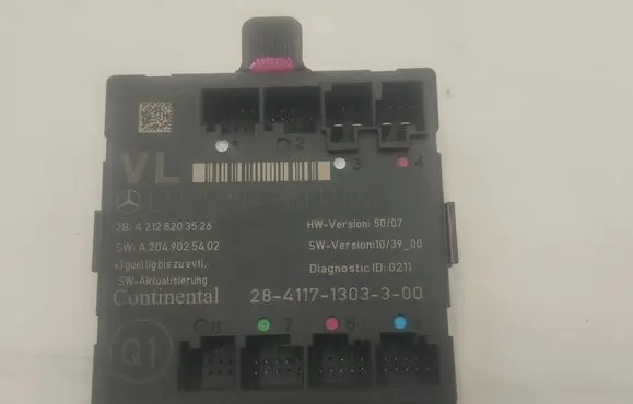 Mercedes-Benz C W204 Door control unit/module A2049001006 A2128203526 A2049025402