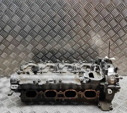 Mercedes-Benz CLS C218 X218 Engine head A2780107420 A2780161205
