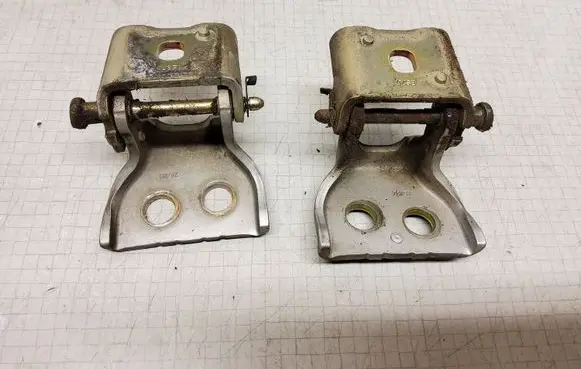 Peugeot 307 Front door hinge set 