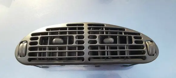 Chrysler Grand Voyager III Dash center air vent grill 4678274