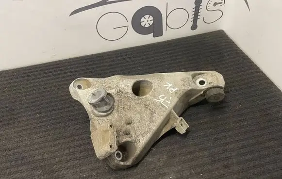 BMW X5 F15 Engine mounting bracket 6876283 22116876283 211812