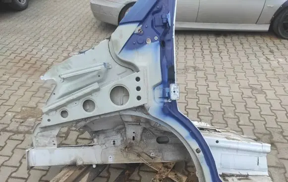 Mercedes-Benz Sprinter W906 Front quarter panel