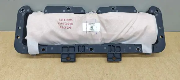 Mercedes-Benz ML W166 Knee airbag 1668600102