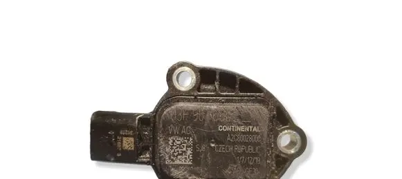 Seat Leon (5F) Oil level sensor 03F907660E