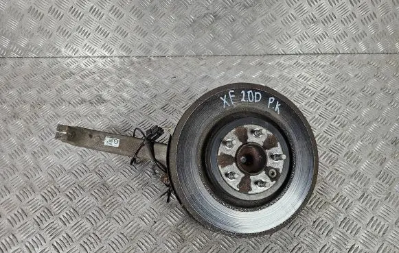 Jaguar XF X260 Front wheel hub