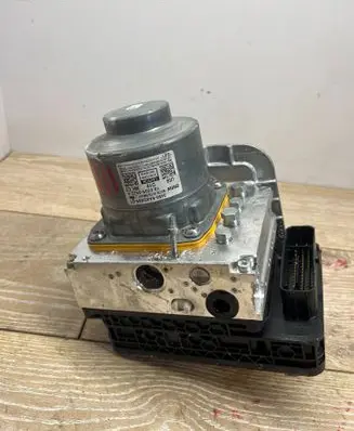 BMW 2 Active Tourer U06 ABS Pump 5A8D889